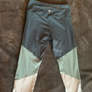 Senita Athletics cropped leggings